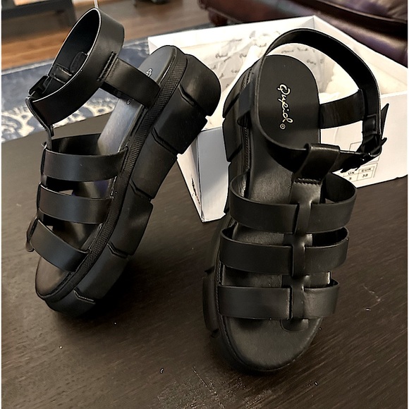 Qupid - Kessy 01 Strappy Black Platform Sandal — BRAND NEW - Picture 4 of 12